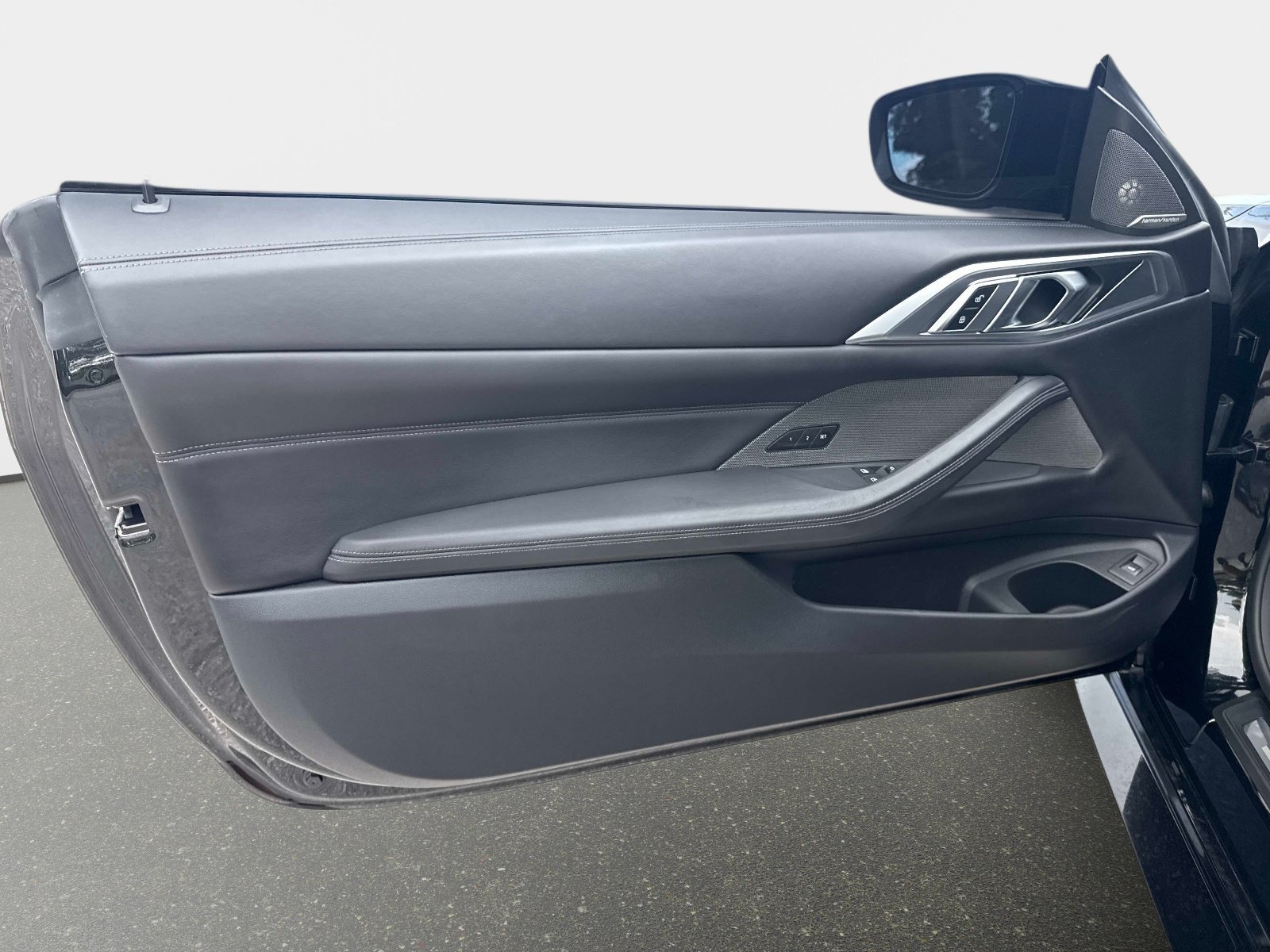 Used 2021 Black Sapphire Metallic BMW Competition image 10