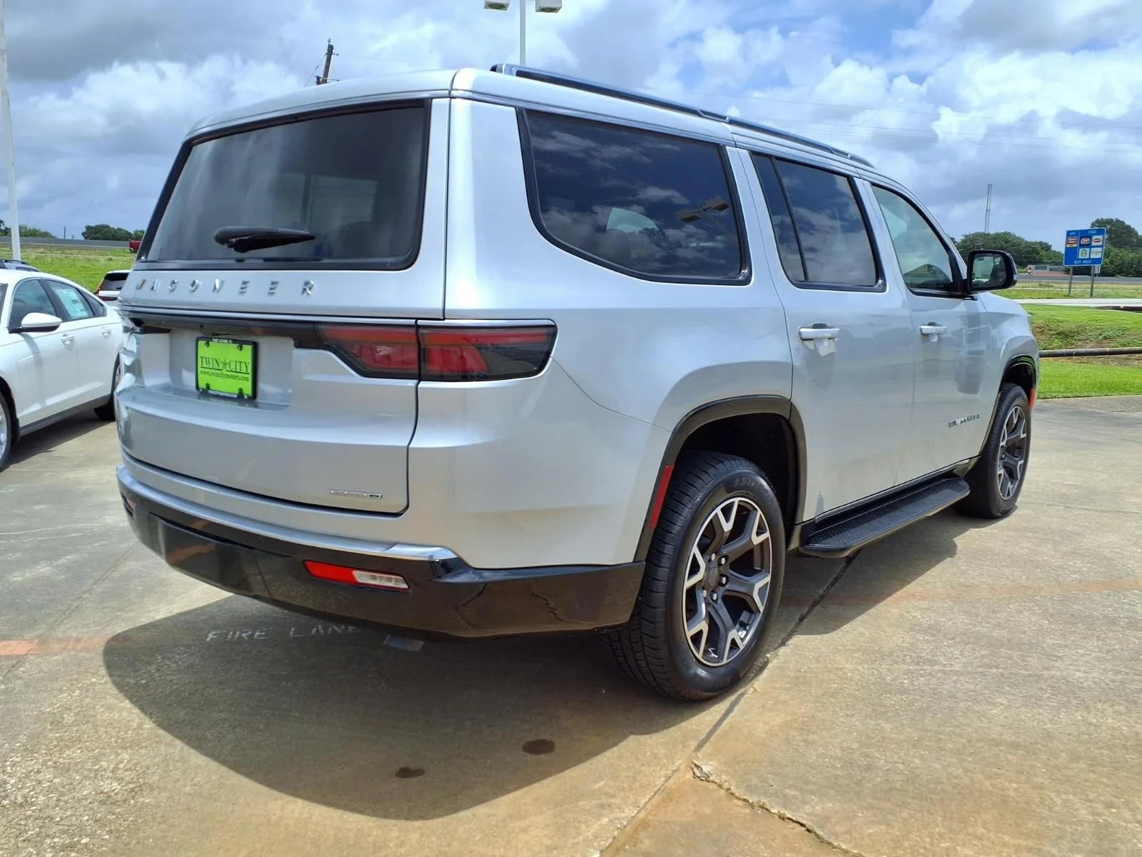 Used 2024 Silver Jeep Series III image 2