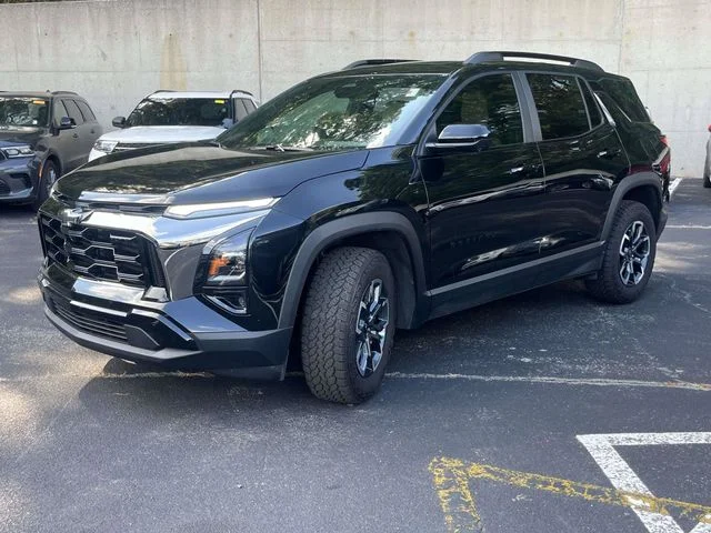 Used 2025 Mosaic Black Metallic Chevrolet ACTIV image 8