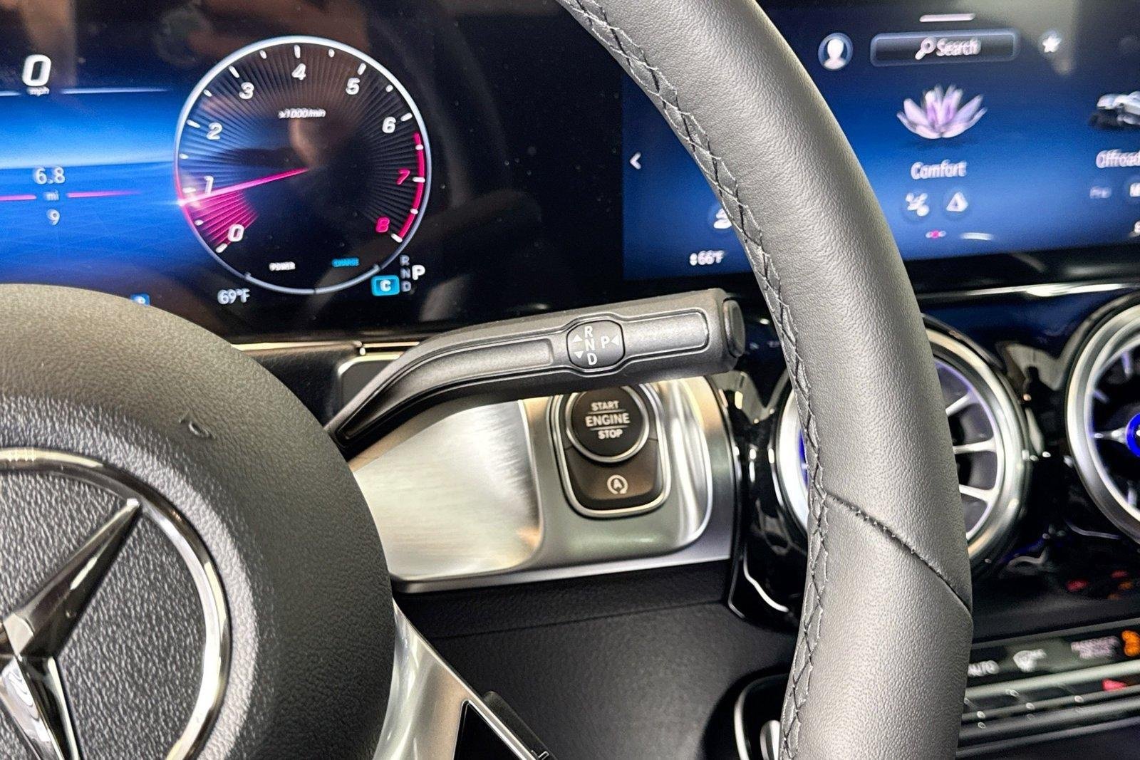 New 2026 Polar White Mercedes-Benz GLB 250 image 15