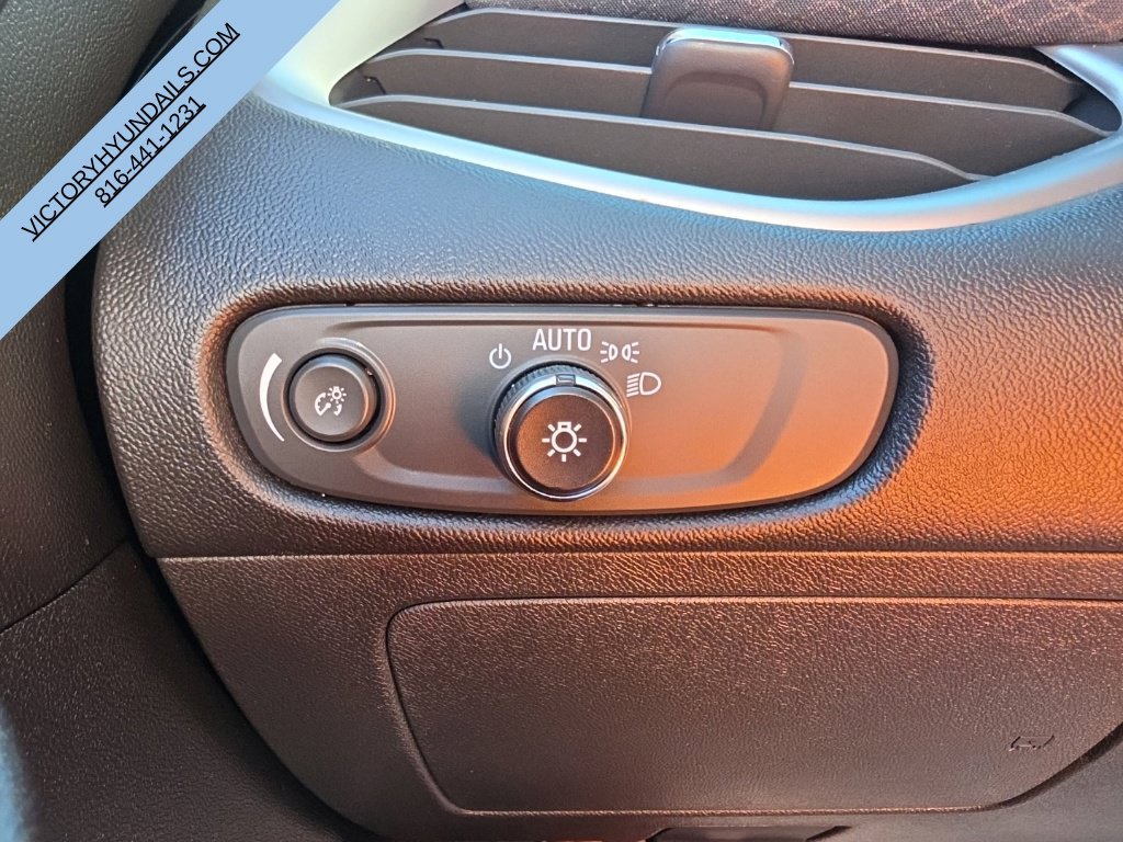 Used 2024 Gray Chevrolet LT image 24