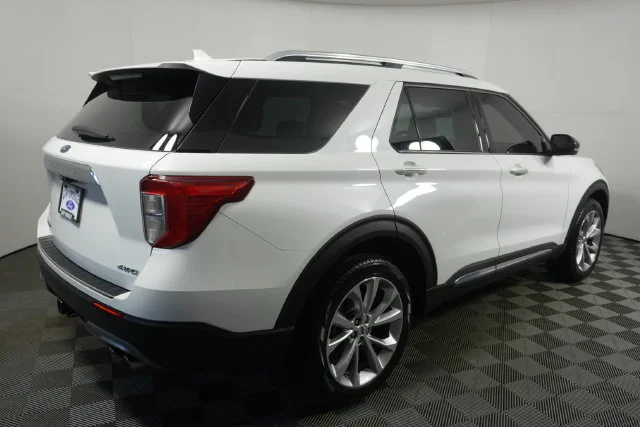 Used 2021 Star White Ford Platinum image 3