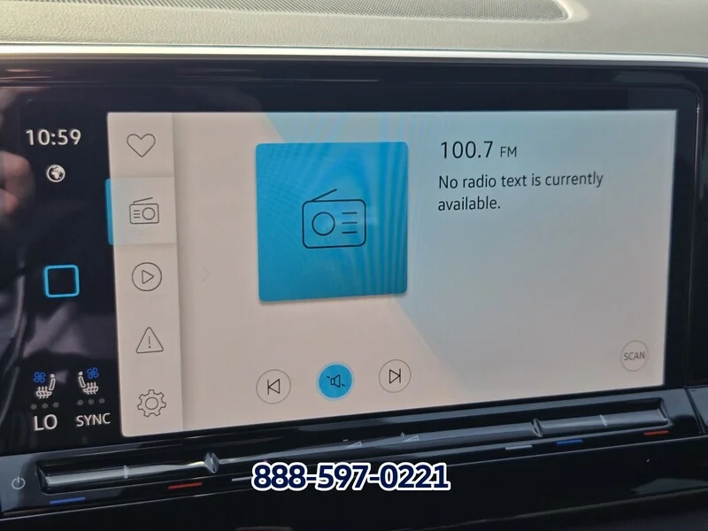 New 2026 Silver Mist Metallic Volkswagen 2.0T SE W/TECHNOLOGY image 15