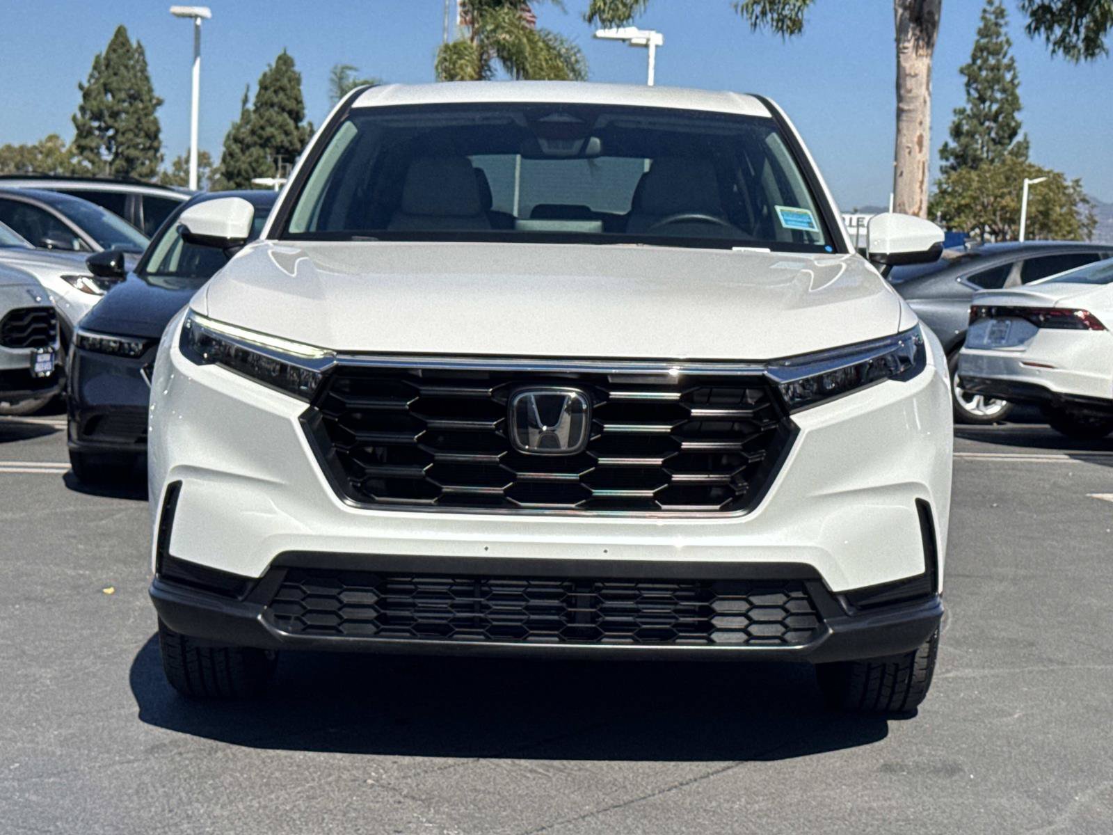 2025 Honda CR-V LX - Photo 8