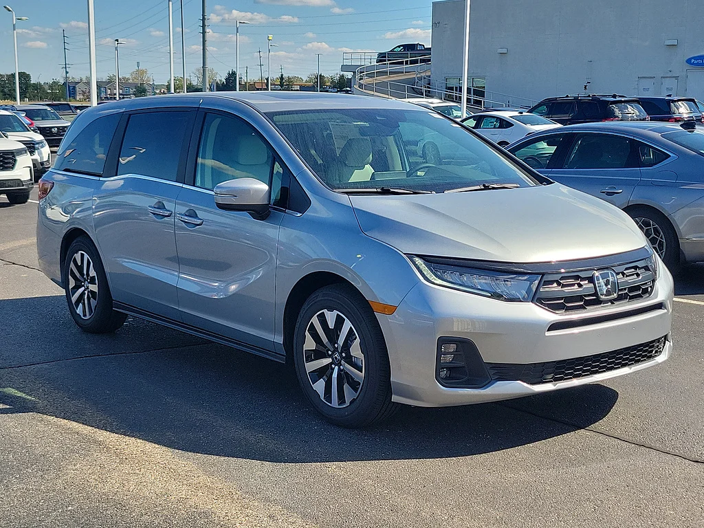 New 2027 Solar Silver Metallic Honda EX-L image 1