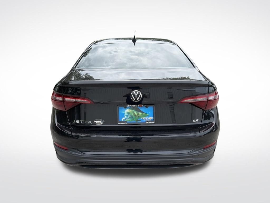 Certified Used 2023 Black Volkswagen 1.5T SE image 7