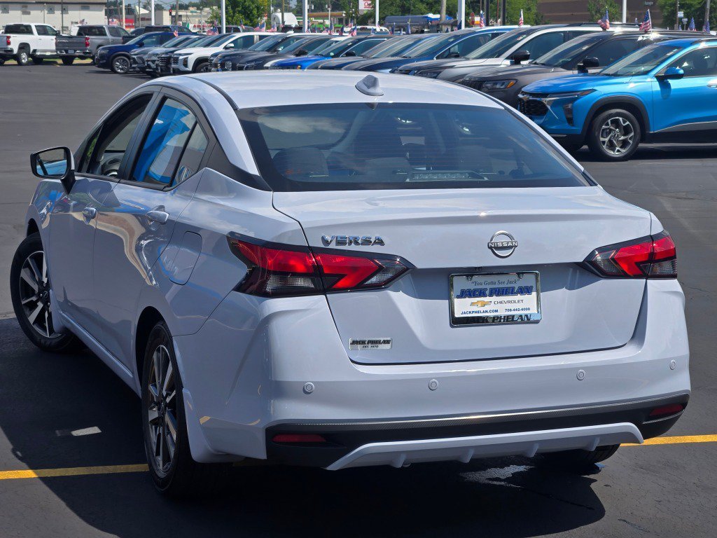 2025 Nissan Versa Sedan SV - Photo 12