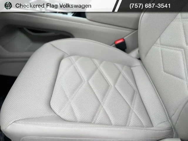 New 2026 Green Volkswagen 2.0T SE w/Technology image 22