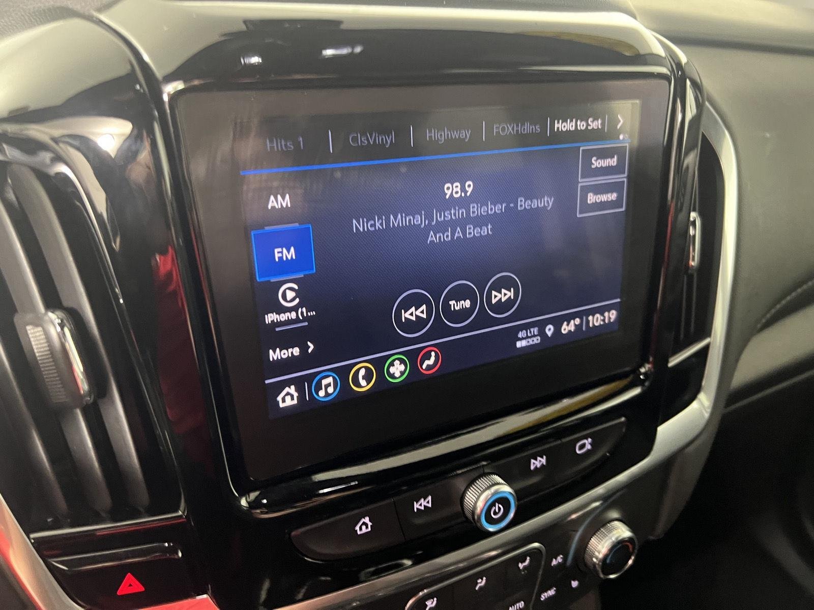 Used 2023 Iridescent Pearl Tricoat Chevrolet LT Cloth image 20