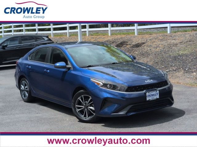2024 Kia Forte LXS AT's photo