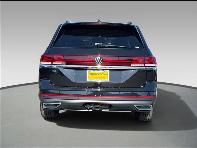 New 2026 Deep Black Pearl Volkswagen SE w/Technology image 5