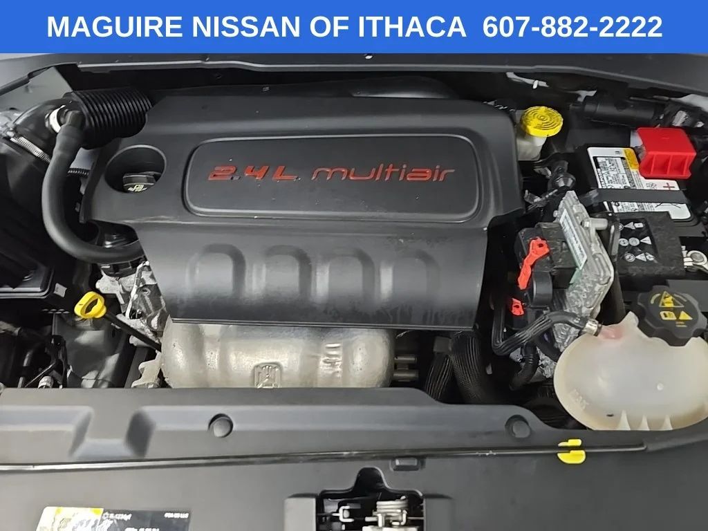 Used 2022 White Jeep Trailhawk image 12