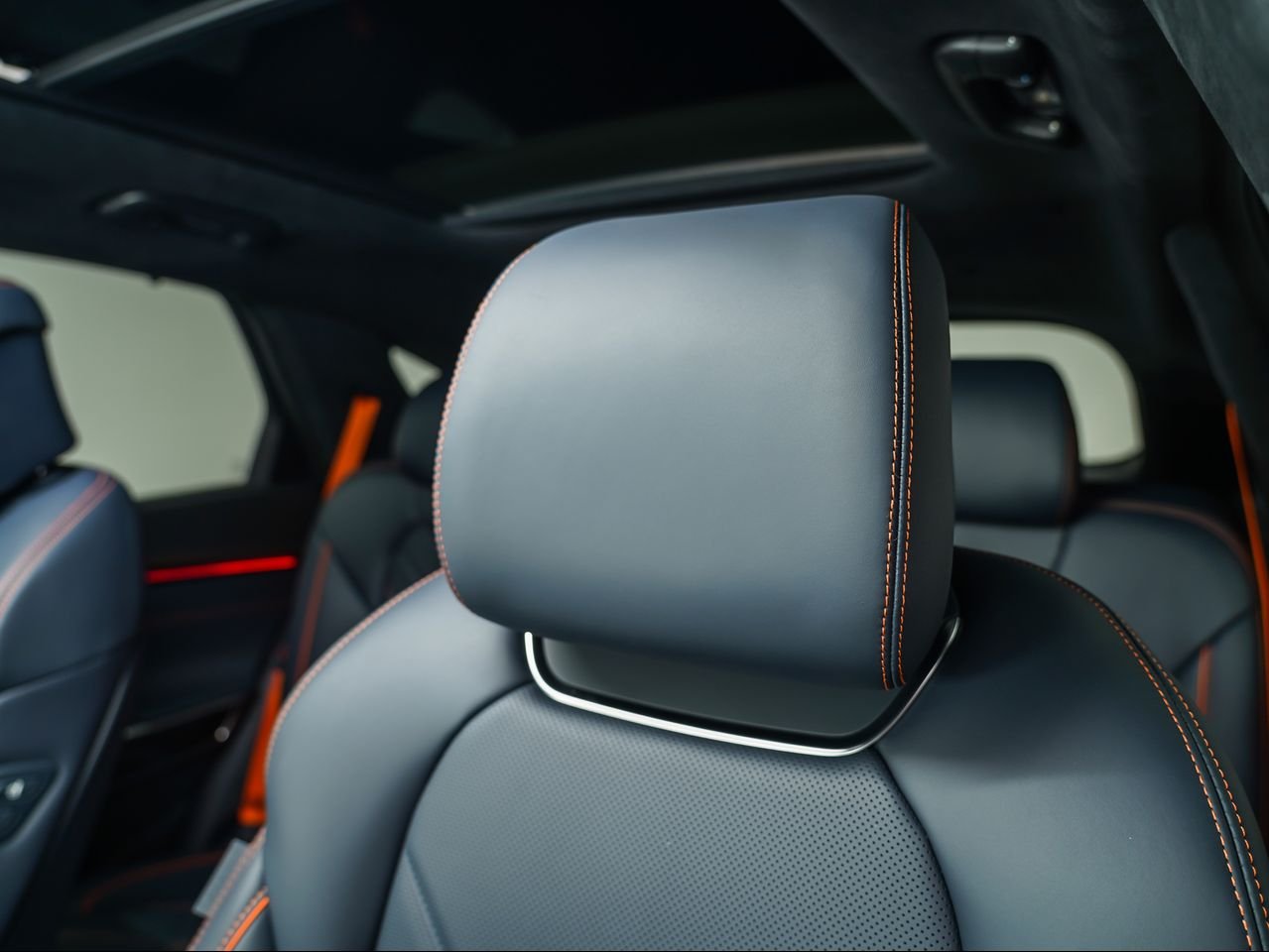 2026 GENESIS GV70 Sport Prestige - Photo 19