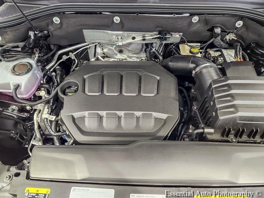 New 2026 Deep Black Pearl Volkswagen 2.0T SEL image 18