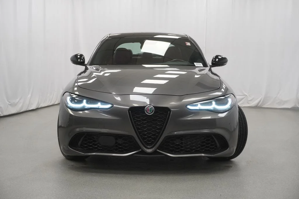 Used 2024 Gray Alfa Romeo Veloce image 7