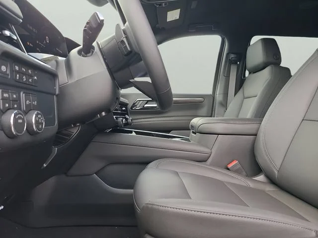 New 2026 Black Chevrolet Z71 image 24