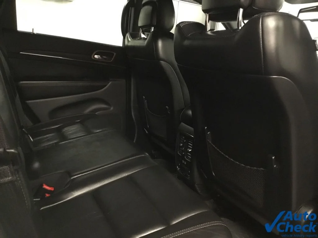 Used 2016 Silver Jeep Limited image 34