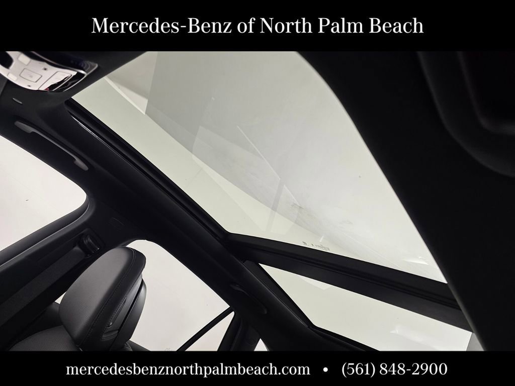 New 2026 Polar White Mercedes-Benz GLC 300 image 38