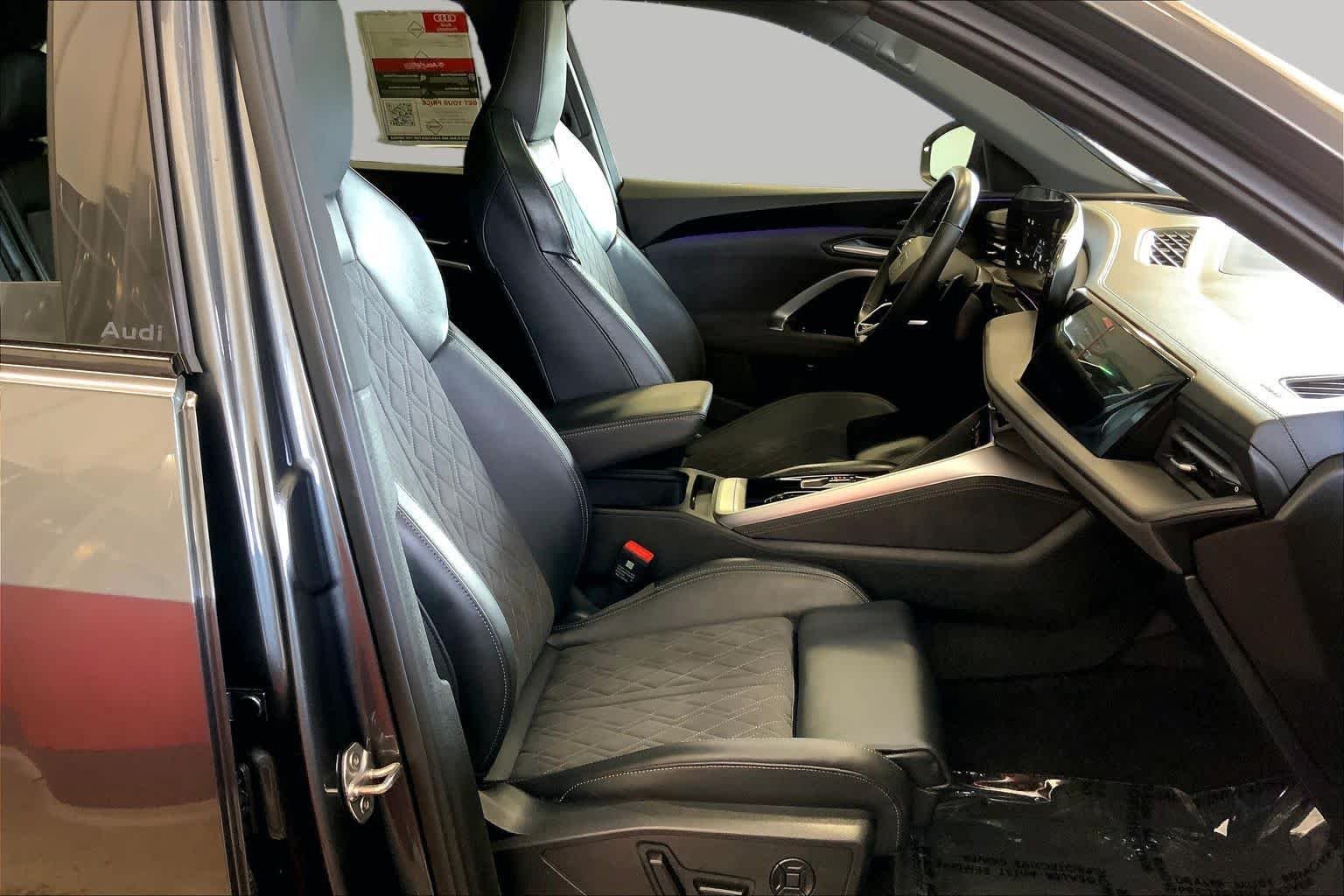Used 2025 Daytona Gray Pearl Effect Audi Premium Plus image 9