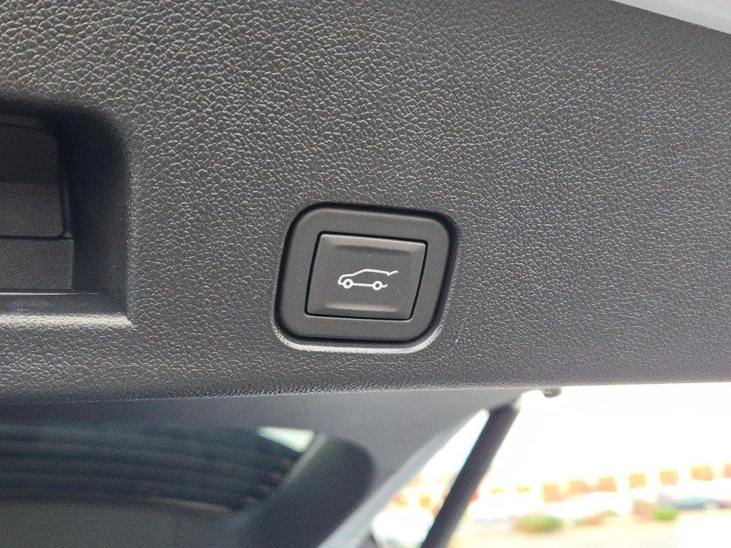 2026 Chevrolet Traverse LT - Photo 17