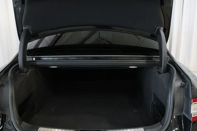 Used 2017 Black Lincoln Select image 30
