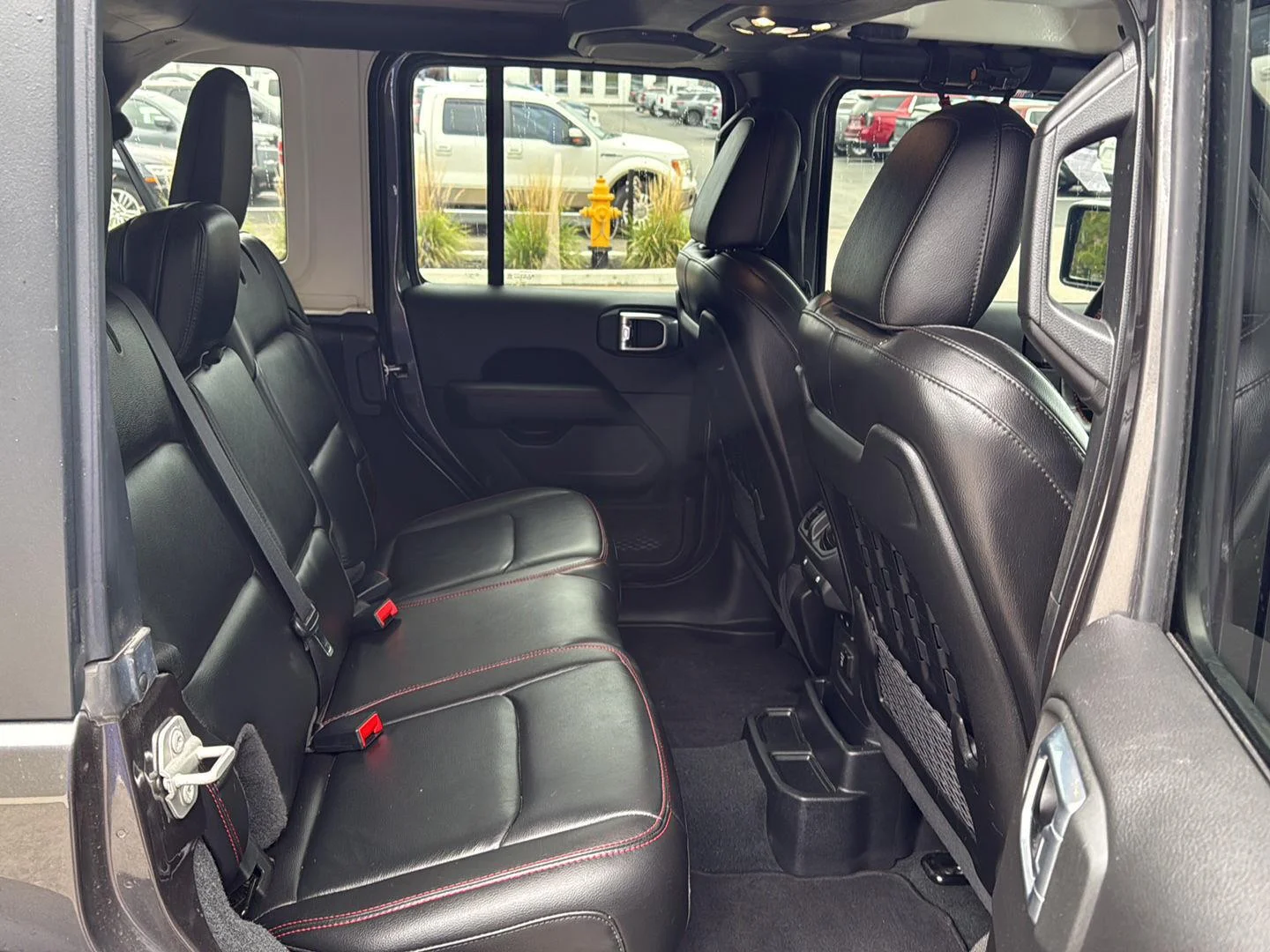 Used 2023 Granite Crystal Metallic Clearcoat Jeep Rubicon image 11