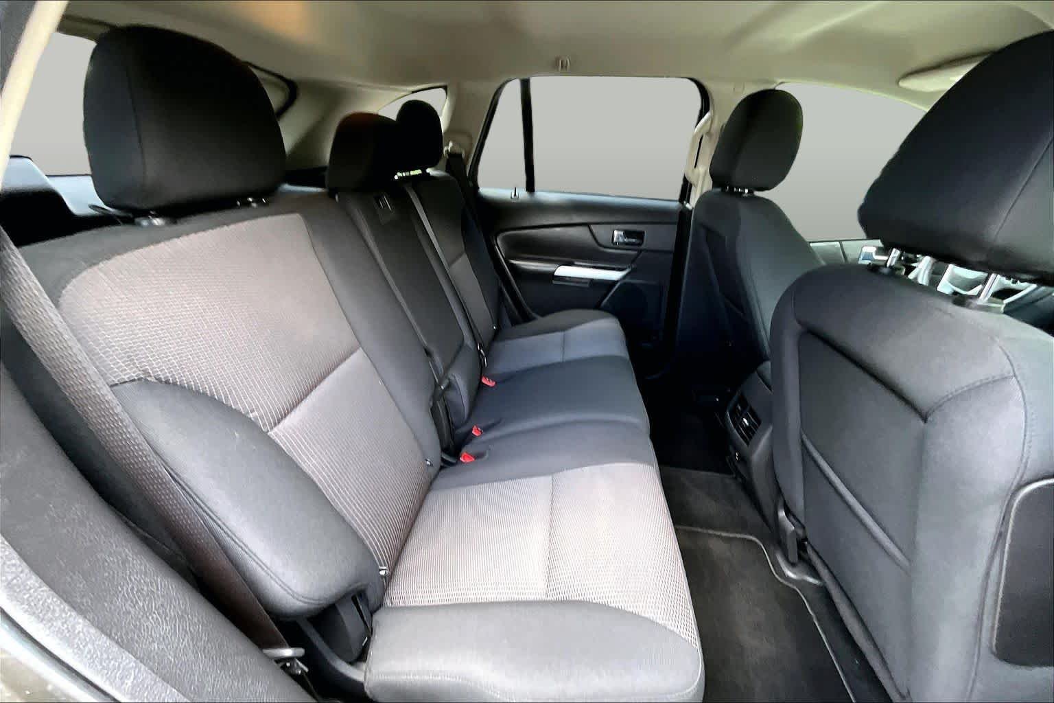 Used 2013 Mineral Grey Metallic Ford SEL image 20