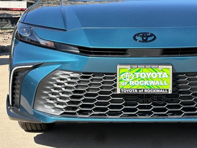 2026 Toyota Camry SE - Photo 8