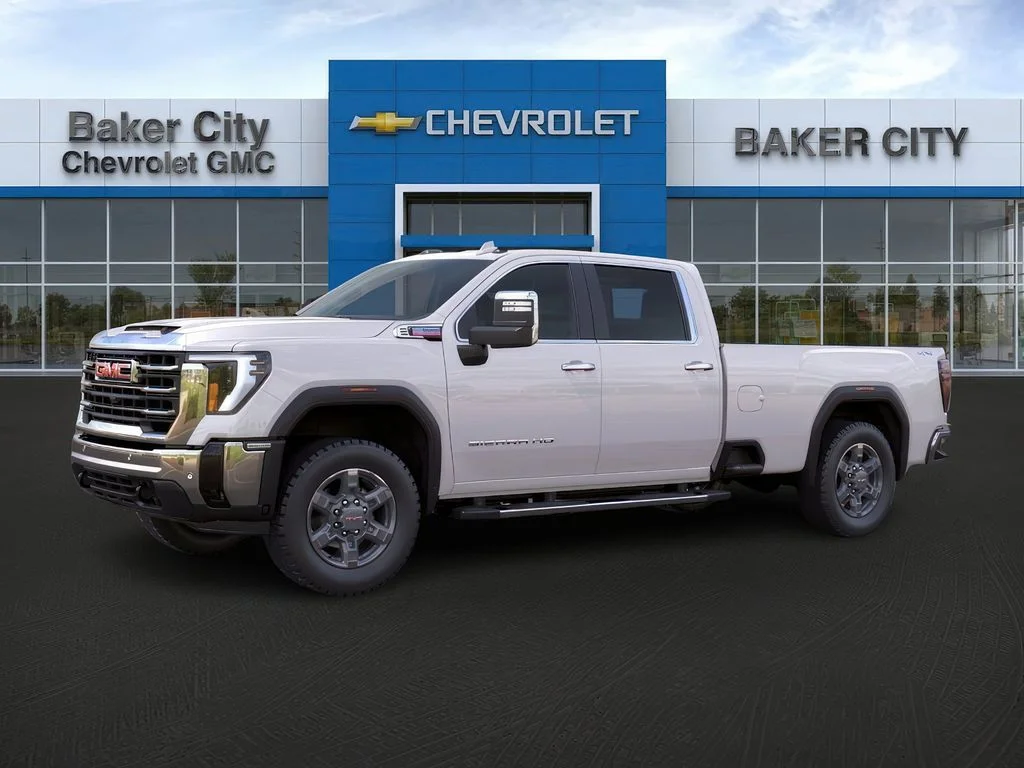 New 2025 White Frost Tricoat GMC SLT image 2