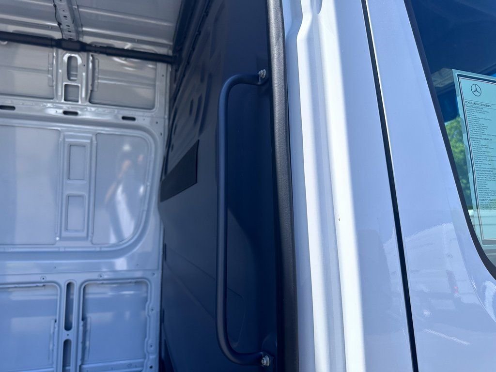 2025 Mercedes-Benz Sprinter Cargo Van Base - Photo 25