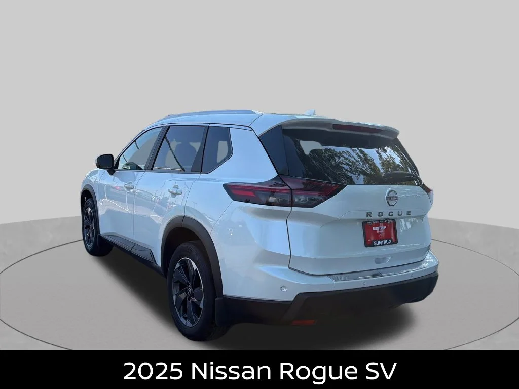 Used 2025 White Nissan SV image 3
