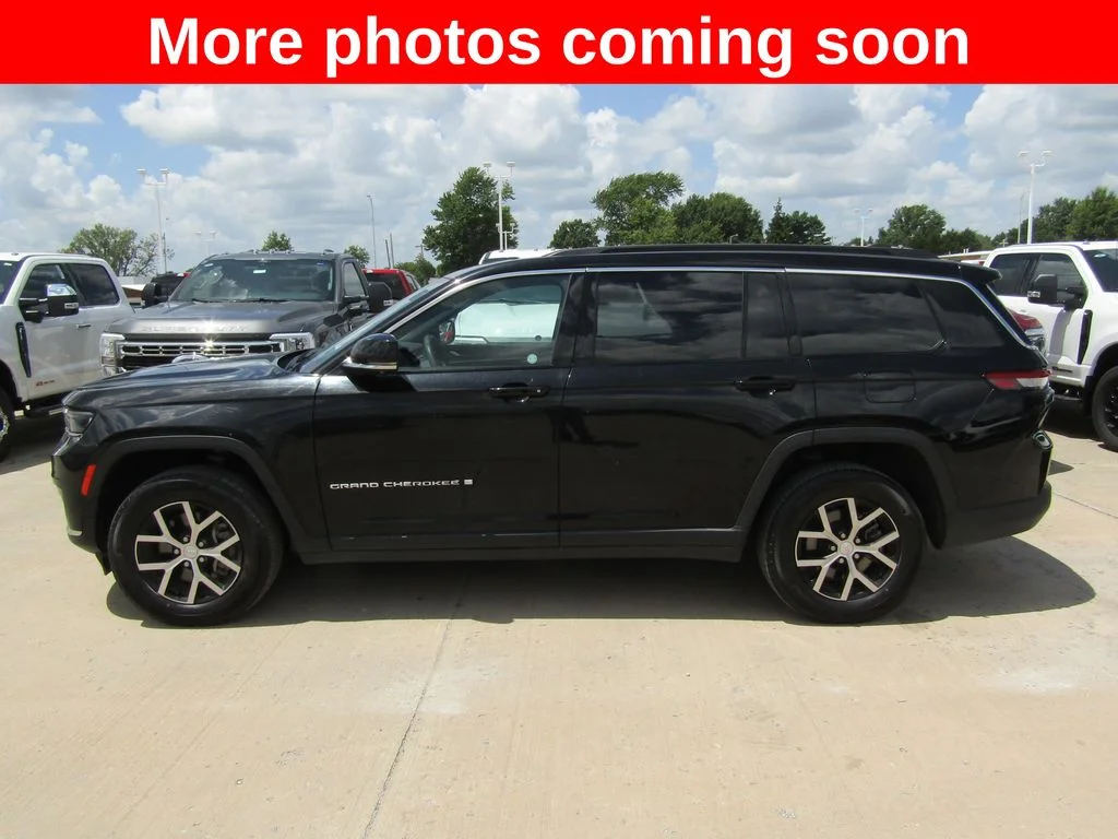 Used 2024 Black Jeep Limited image 2