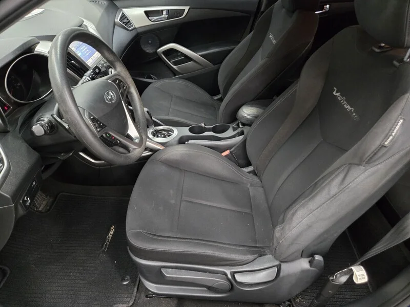 Used 2015 Pacific Blue Pearl Hyundai 3DR CPE AT image 7