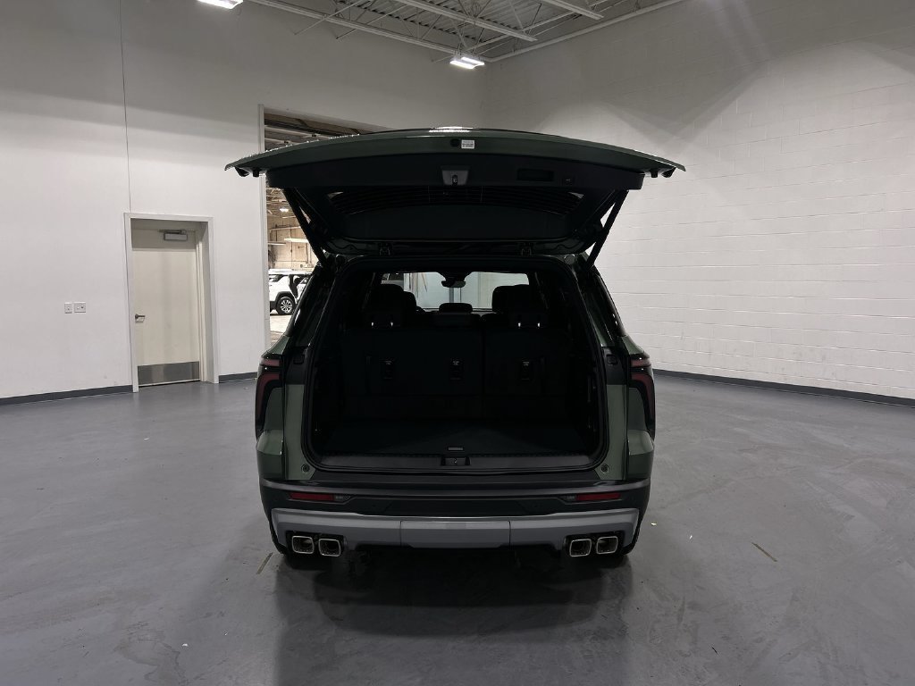 2027 Chevrolet Traverse LT - Photo 20