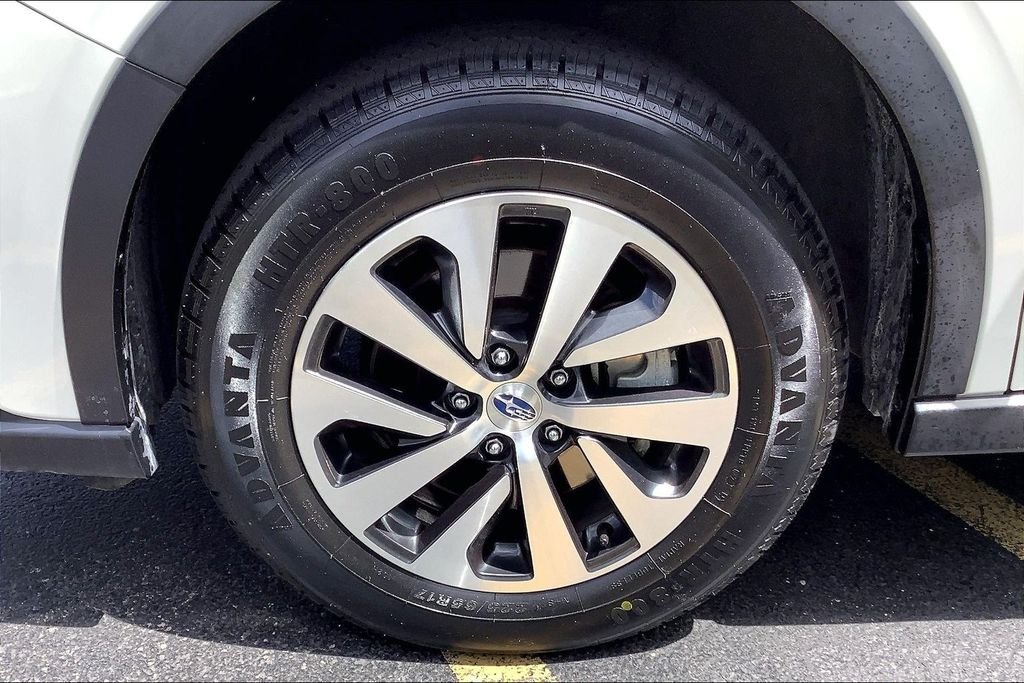 Used 2020 White Subaru Premium image 10
