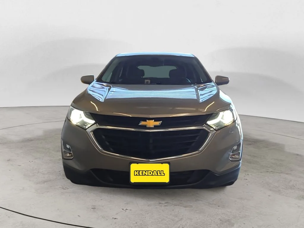 Used 2018 Gray Chevrolet LT image 2