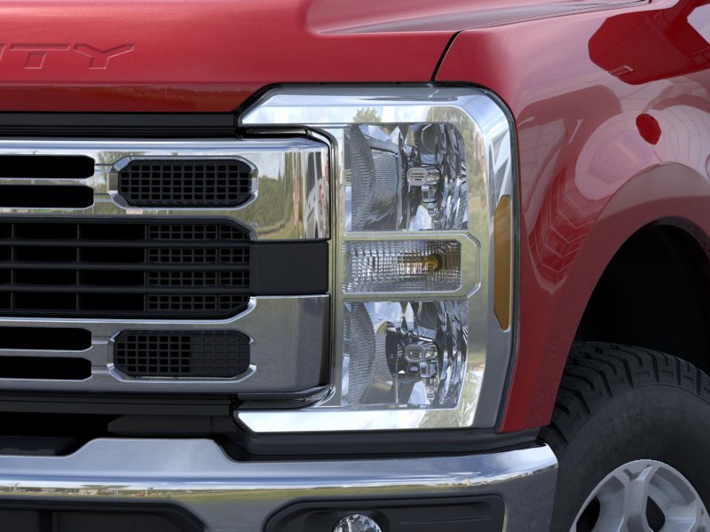 New 2026 Ruby Red Metallic Tinted Clearcoat Ford F-250® XLT image 18