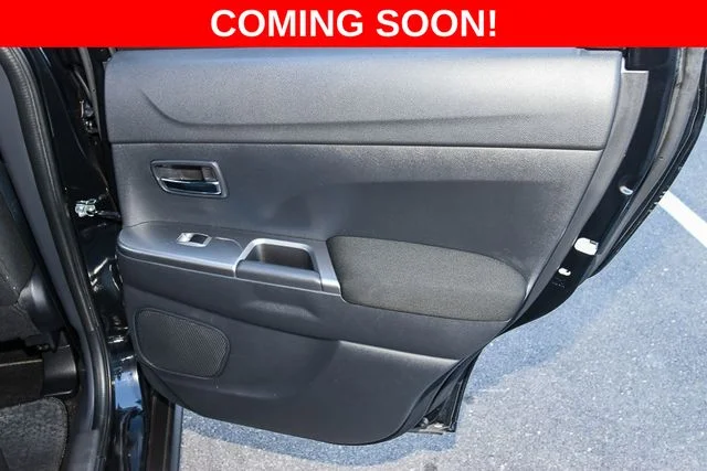 Used 2024 Gray Mitsubishi 4WD image 25