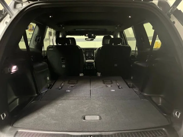 Used 2024 Bright White Clearcoat Jeep Altitude X image 38