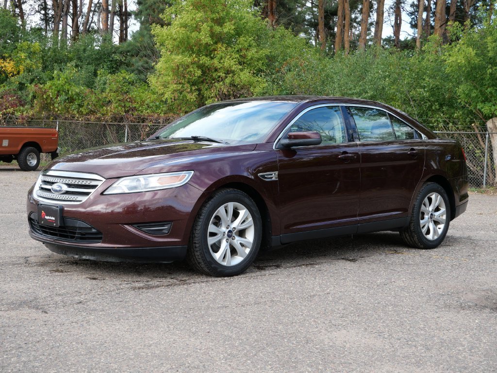 Used 2010 Red Ford SEL image 2
