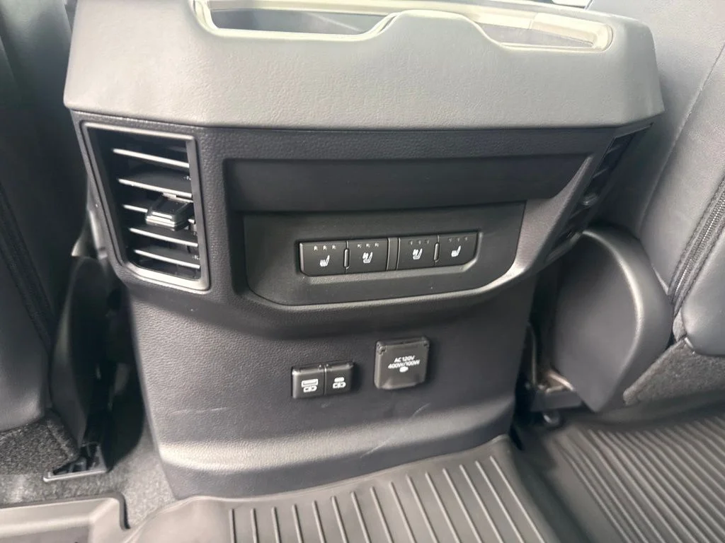 New 2026 Celestial Silver Metallic Toyota  Platinum image 11
