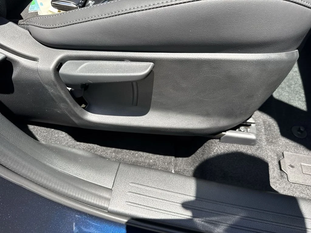 New 2026 Navy Blue Mica Mazda 2.5 S Select AWD image 45