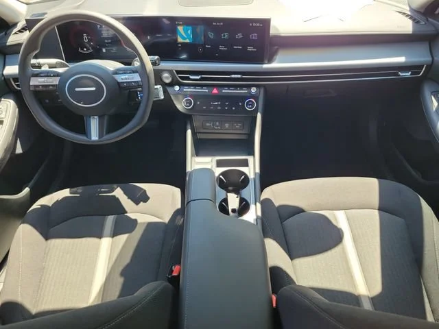 2025 Hyundai Sonata SEL - Photo 15
