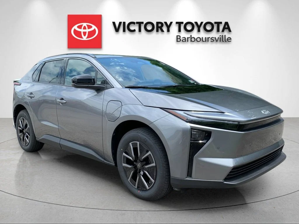 Used 2026  Toyota XLE image 5