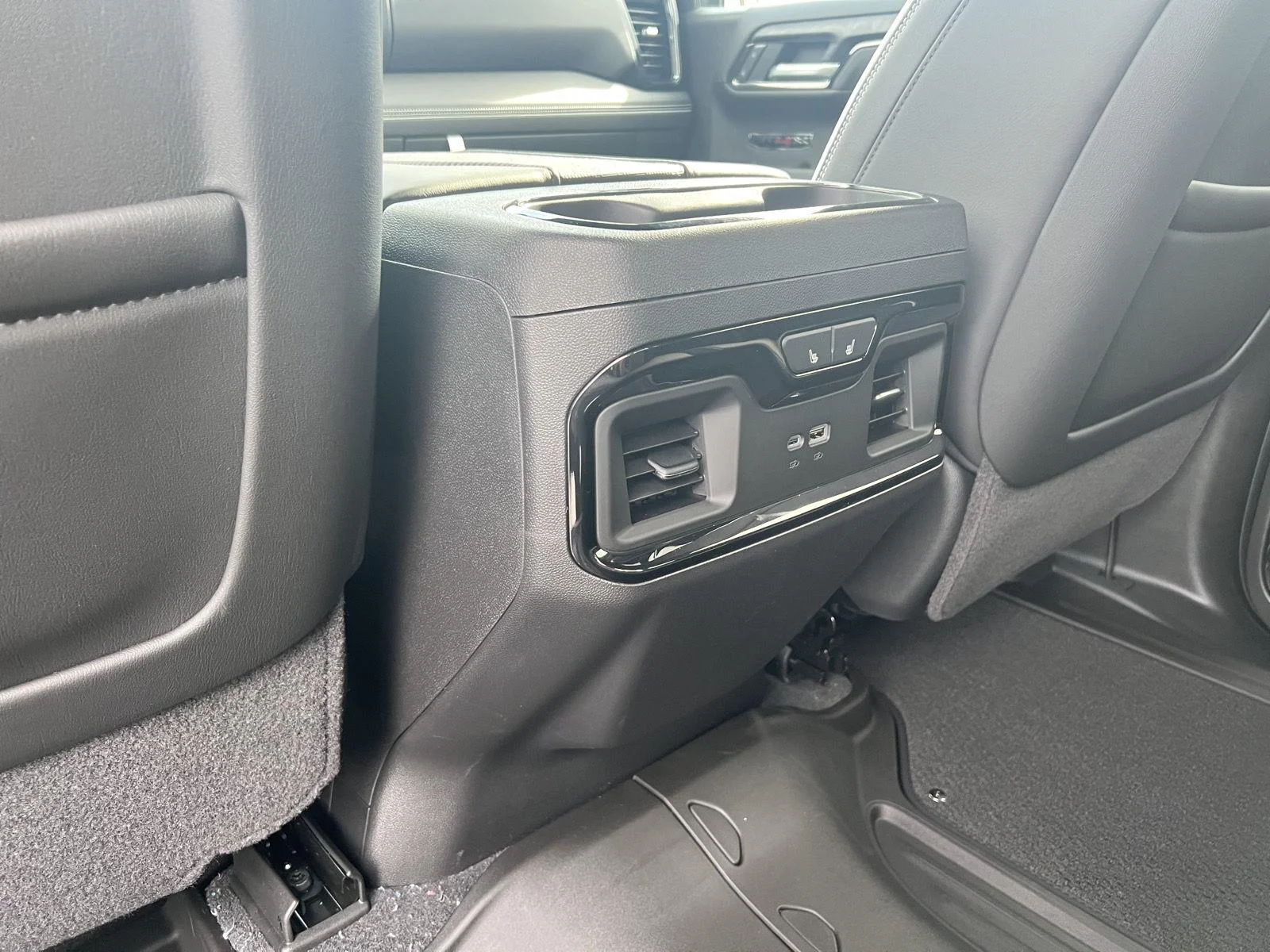 2026 GMC Sierra 1500 AT4X - Photo 33