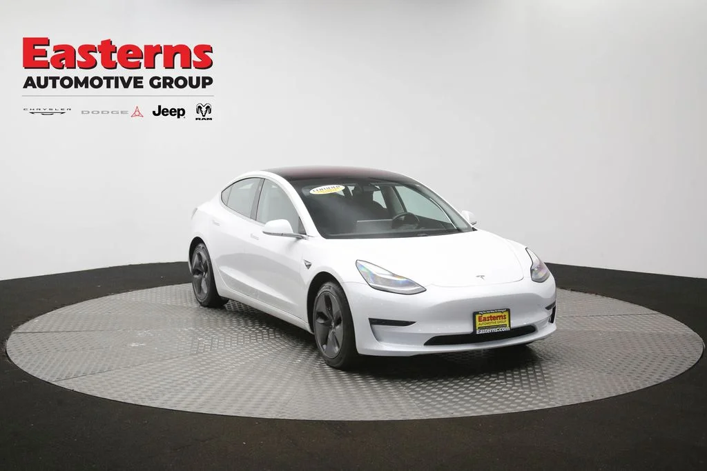 Used 2018 White Tesla Long Range image 44