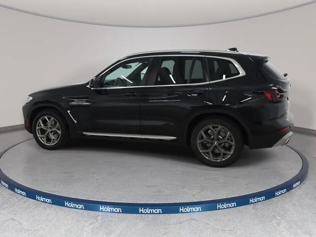 Used 2022 Black Sapphire Metallic BMW xDrive30i image 8
