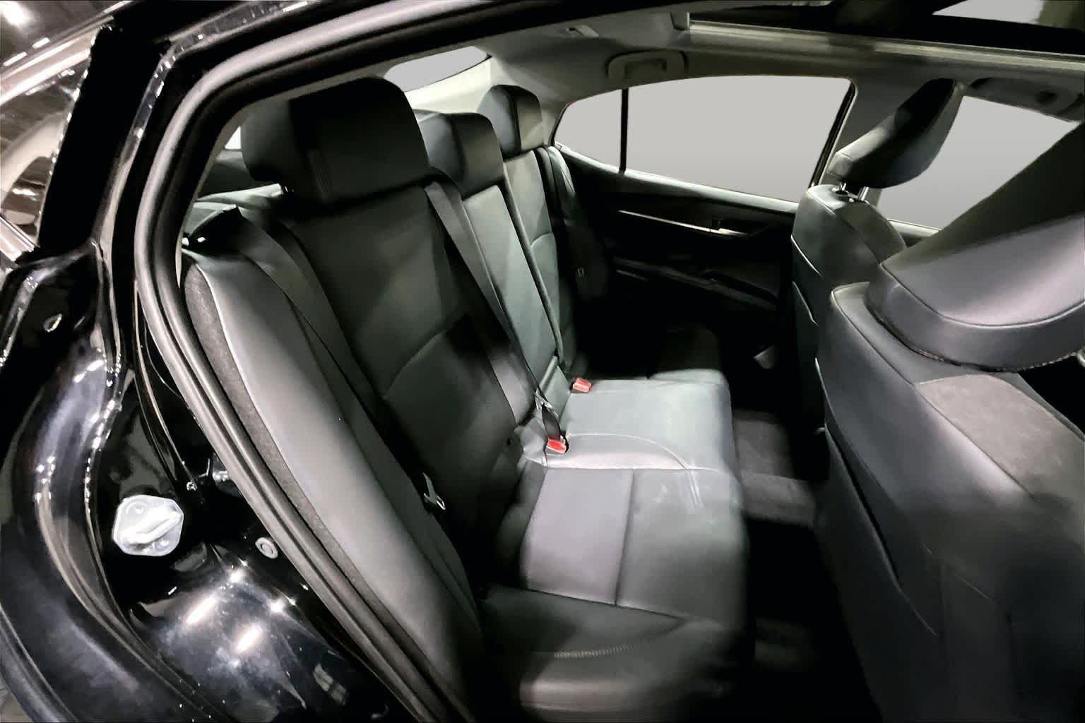 Used 2025 Midnight Black Metallic Toyota XLE image 20