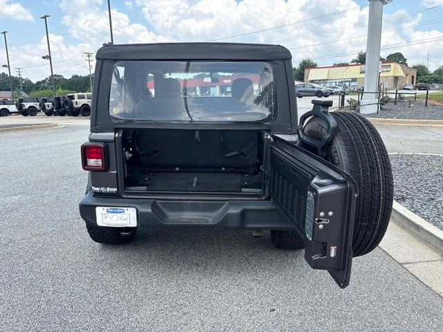 Used 2020 Gray Jeep Sport image 25