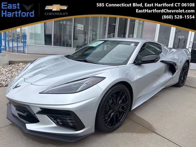 2026 Chevrolet Stingray 2LT with GT2 Seats - Prefomance Exhaust - Stealth Interior - Gloss Black Wheels